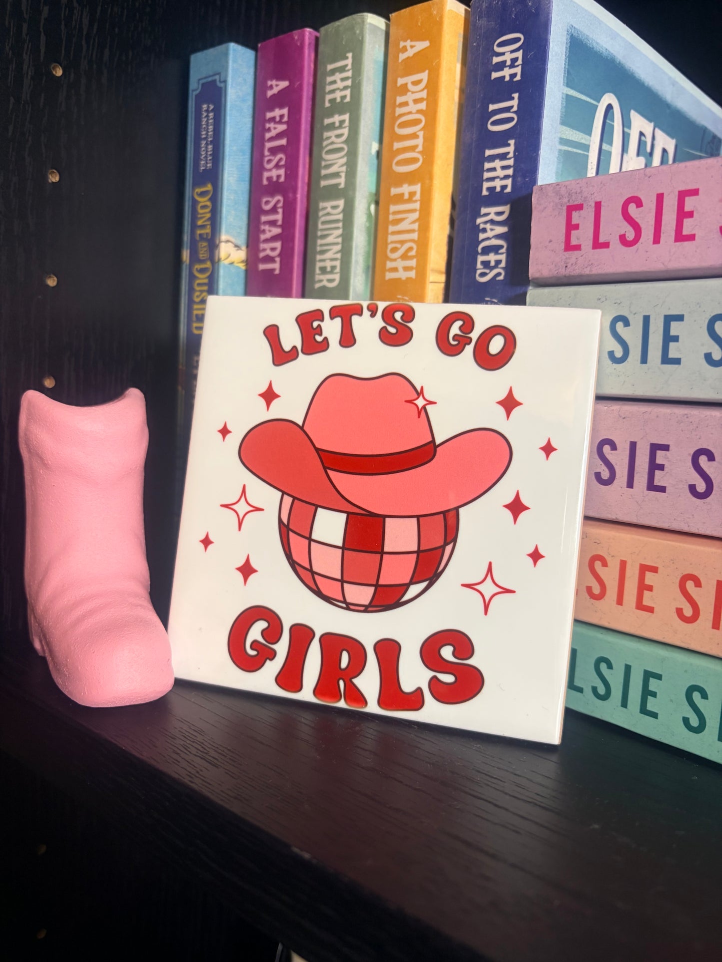 Let’s go girls tegel