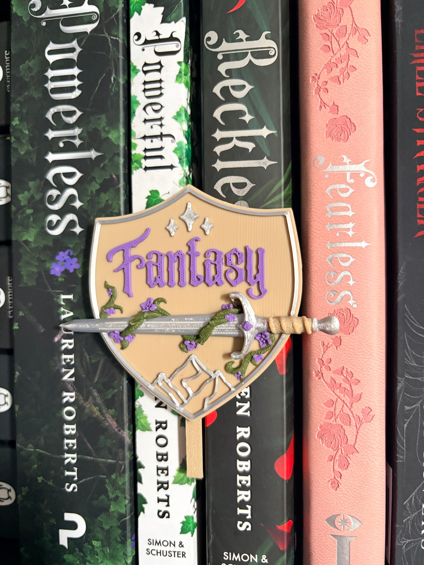 Fantasy peekout sign