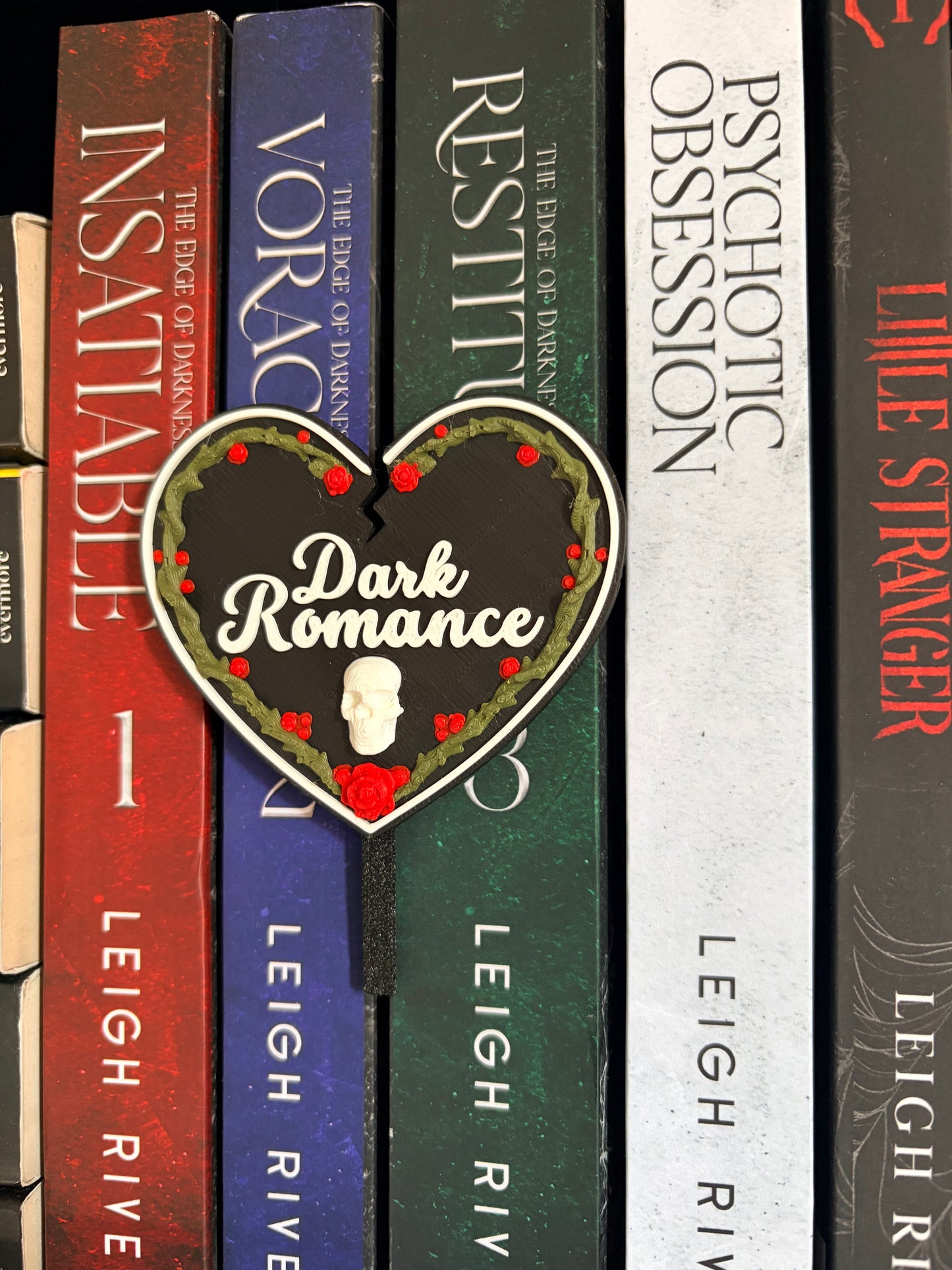 Dark romance peekout sign